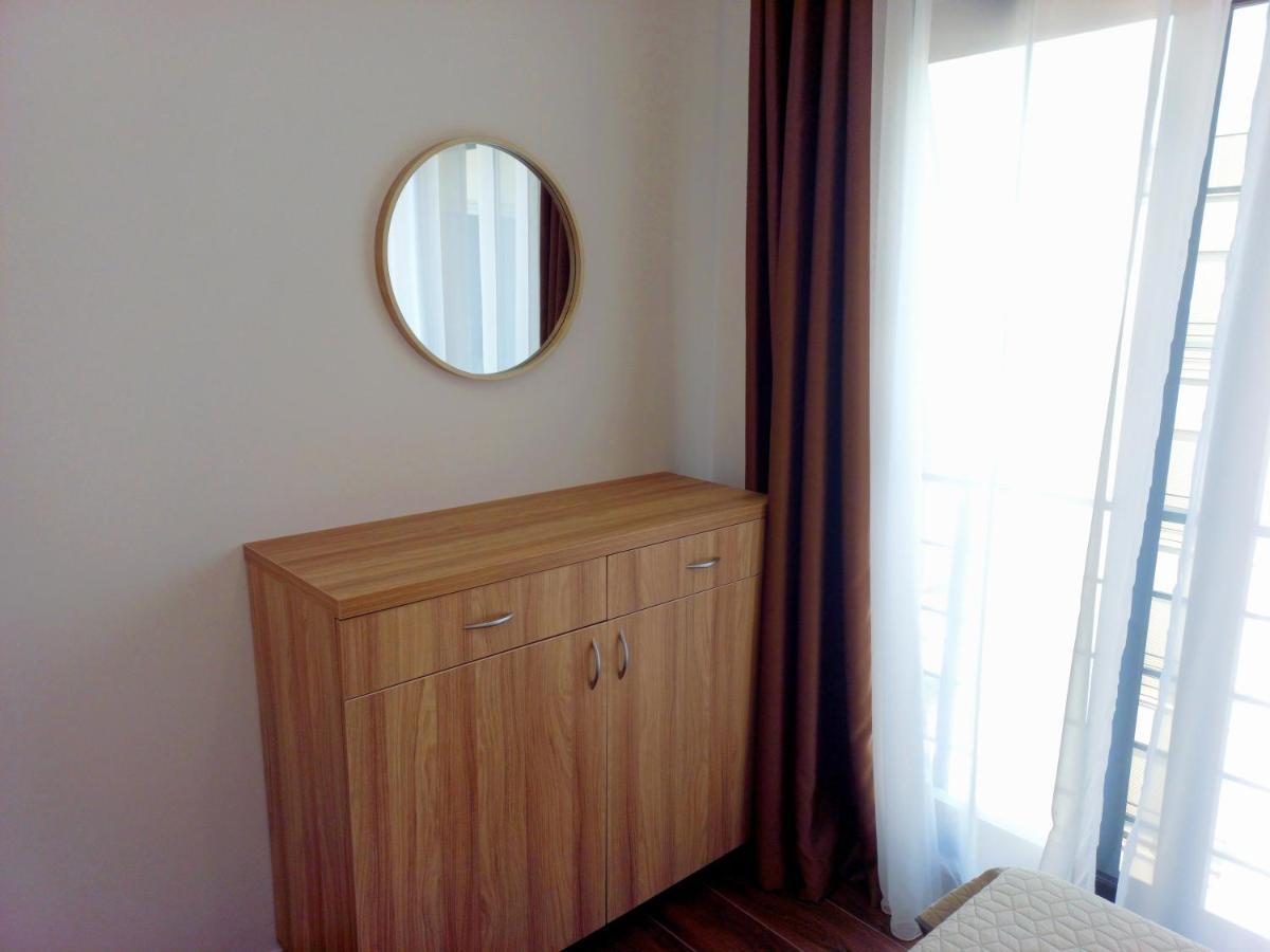 Iraida-4 Apartment Dobra Voda Bagian luar foto