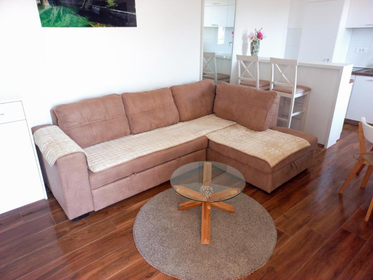 Iraida-4 Apartment Dobra Voda Bagian luar foto
